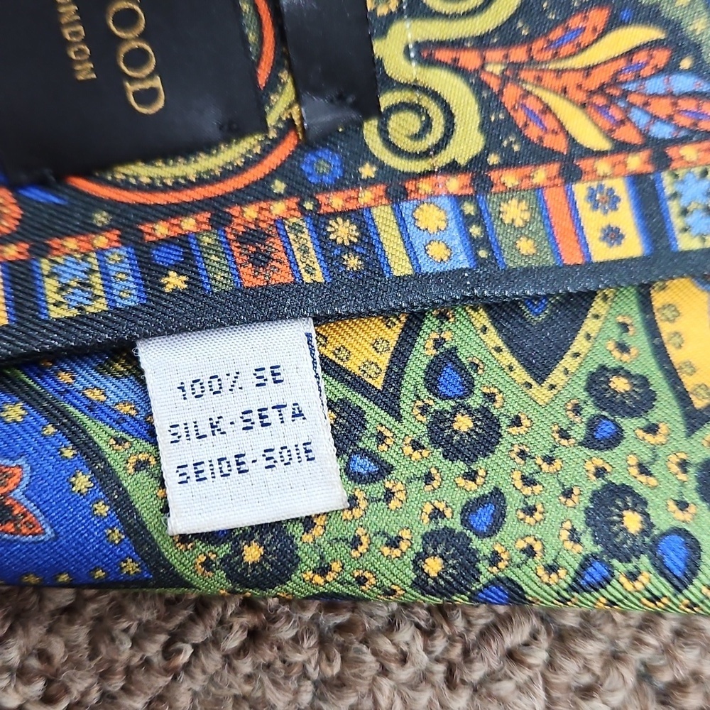New & Lingwood 100% Silk Fringe Scarf 72" Made in Italy Colorful Paisley - Picture 5 of 7